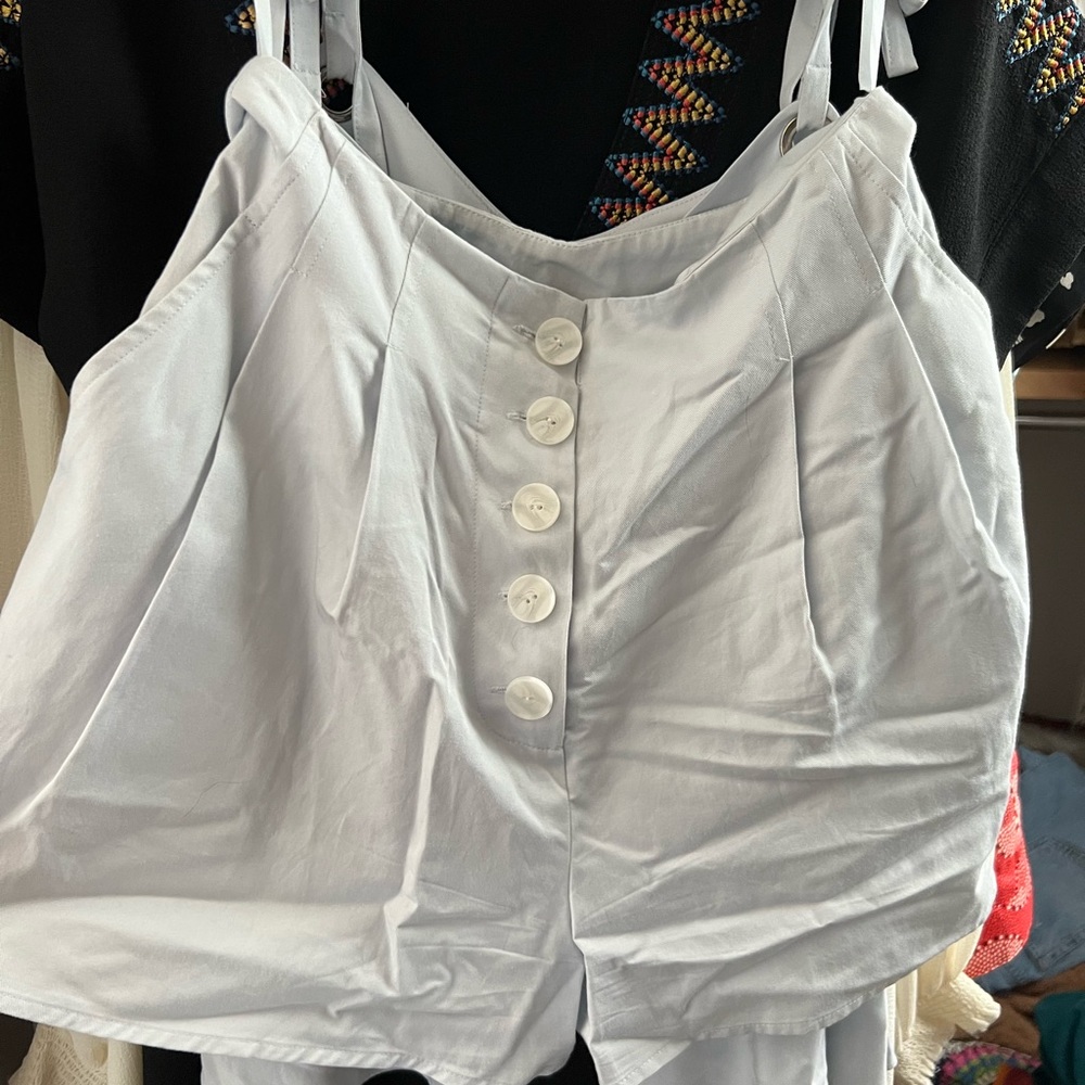 Gianni Bini chambray shorts - part of set